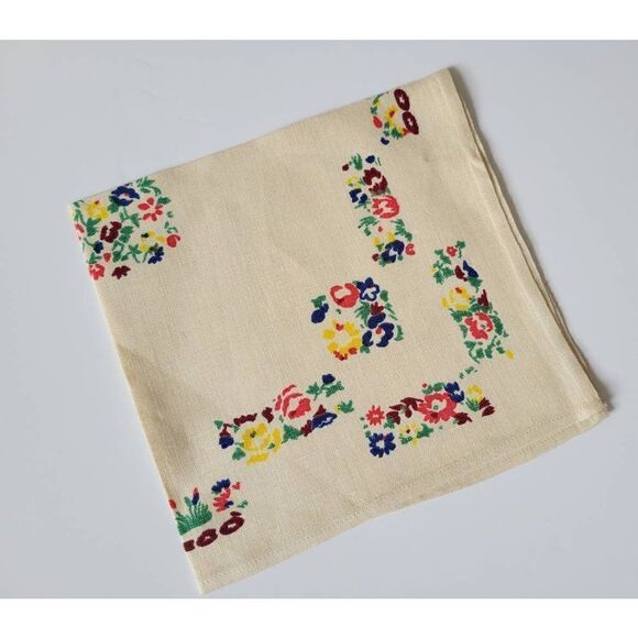 Vintage 1940's Deadstock Floral Printed Linen Napkin Set of Six - Picture 5 of 5